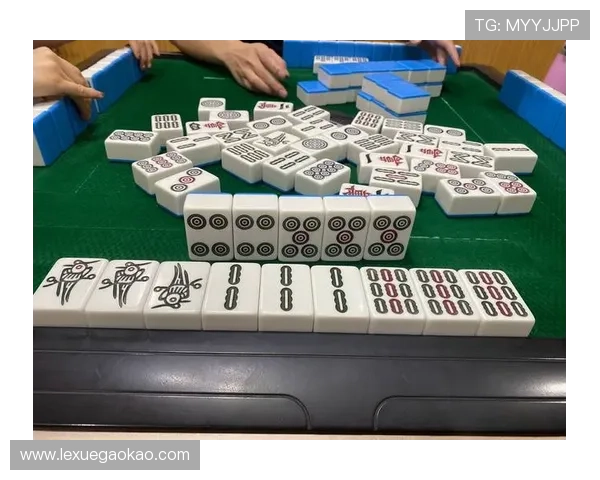 港式梭哈规则介绍及实战技巧分享助你成为牌场高手 港式梭哈规则介绍及实战技巧分享助你成为牌场高手